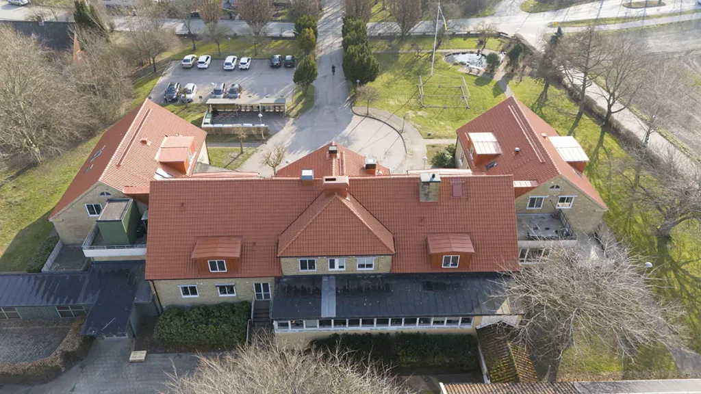 Väsby tegeltak 900 m²